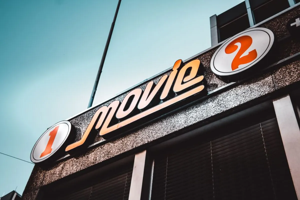 hollywood streaming cinema